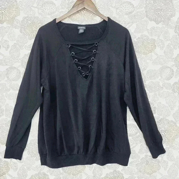 Torrid Lace Up Keyhole Pullover Sweater Knit top Women's 1X Black - Picture 1 of 7